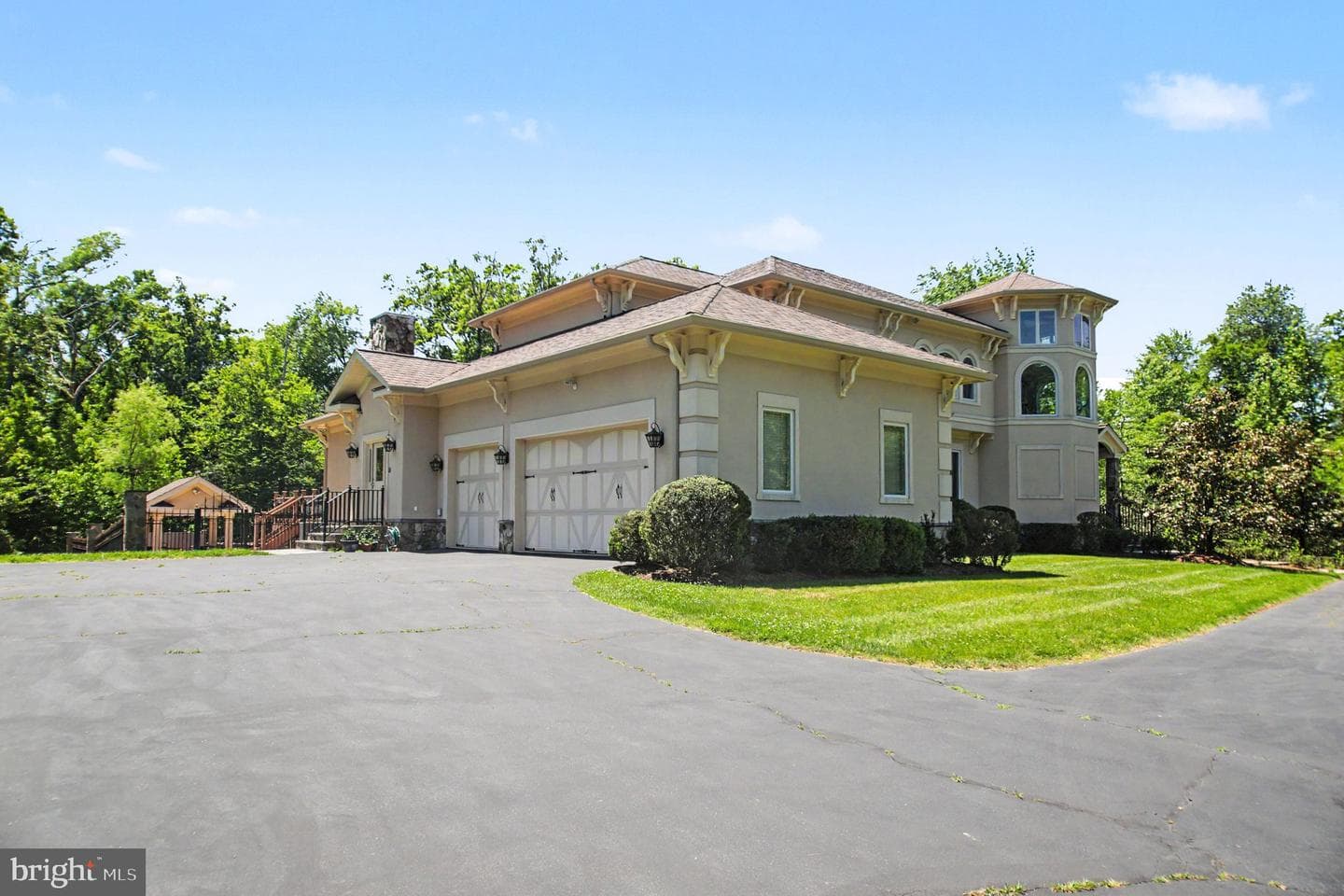5985 Saint Catherines Lane photo 43