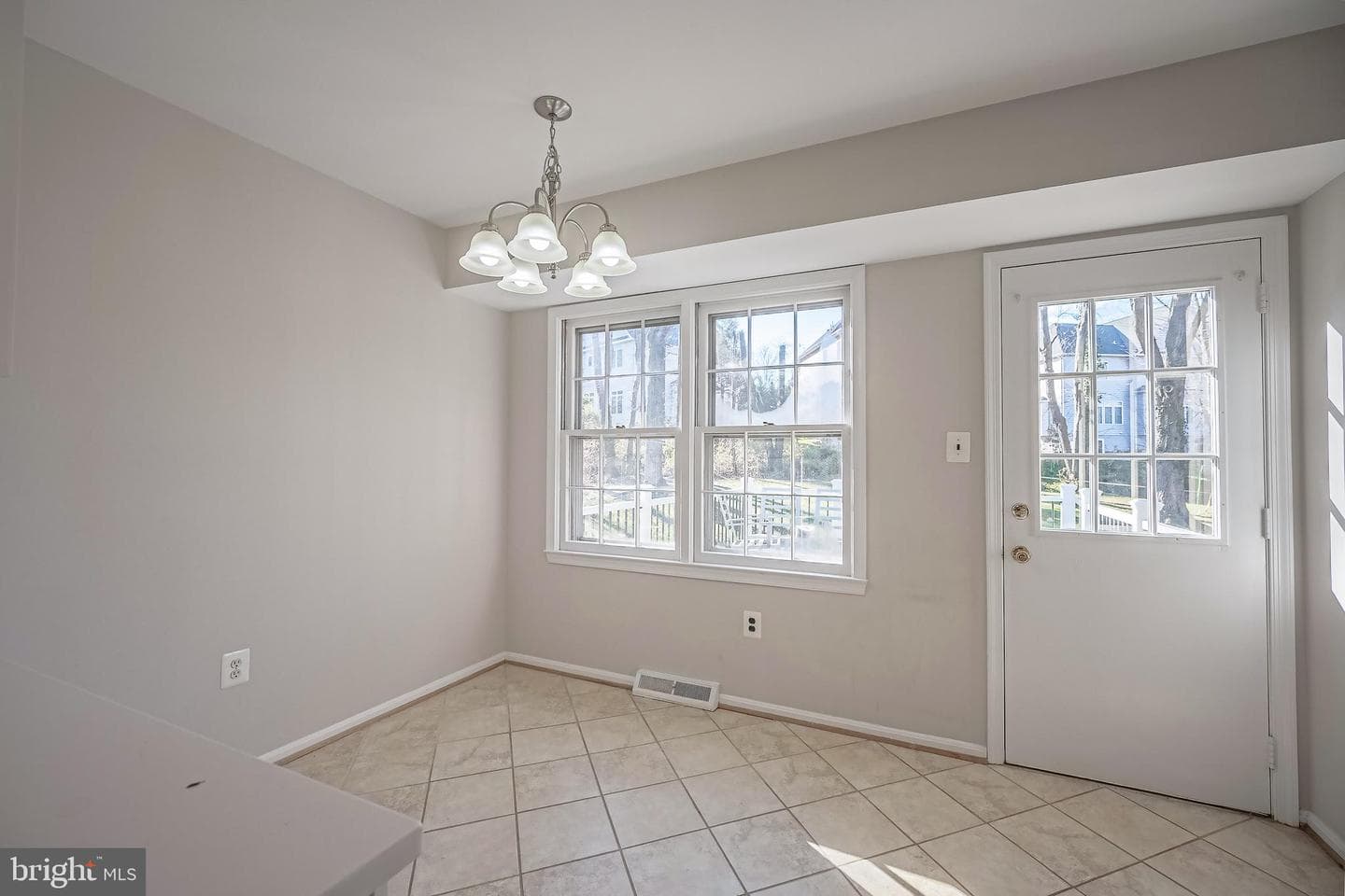 5539 Shooters Hill Lane photo 10