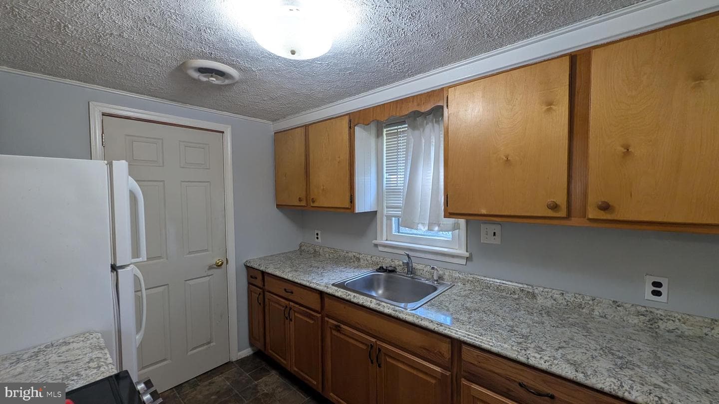 6497 Windham Avenue photo 21