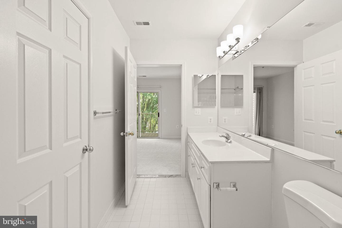 6990 Falls Reach Drive #408 photo 38