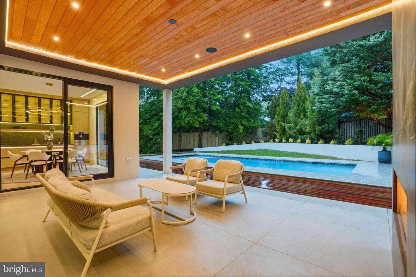 1803 Dumbarton Street photo 103