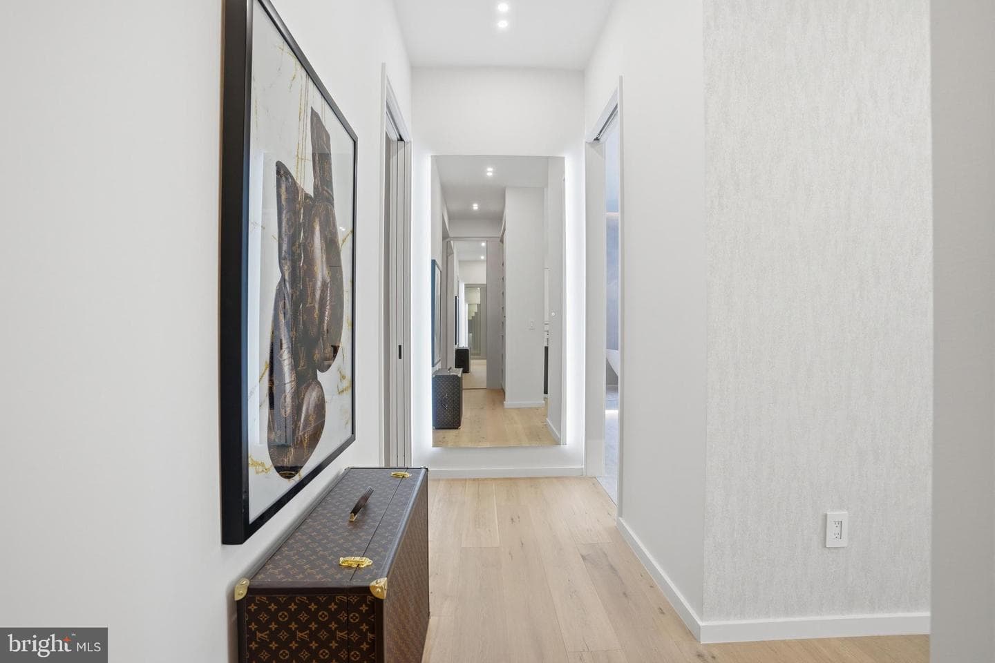 1803 Dumbarton Street photo 68