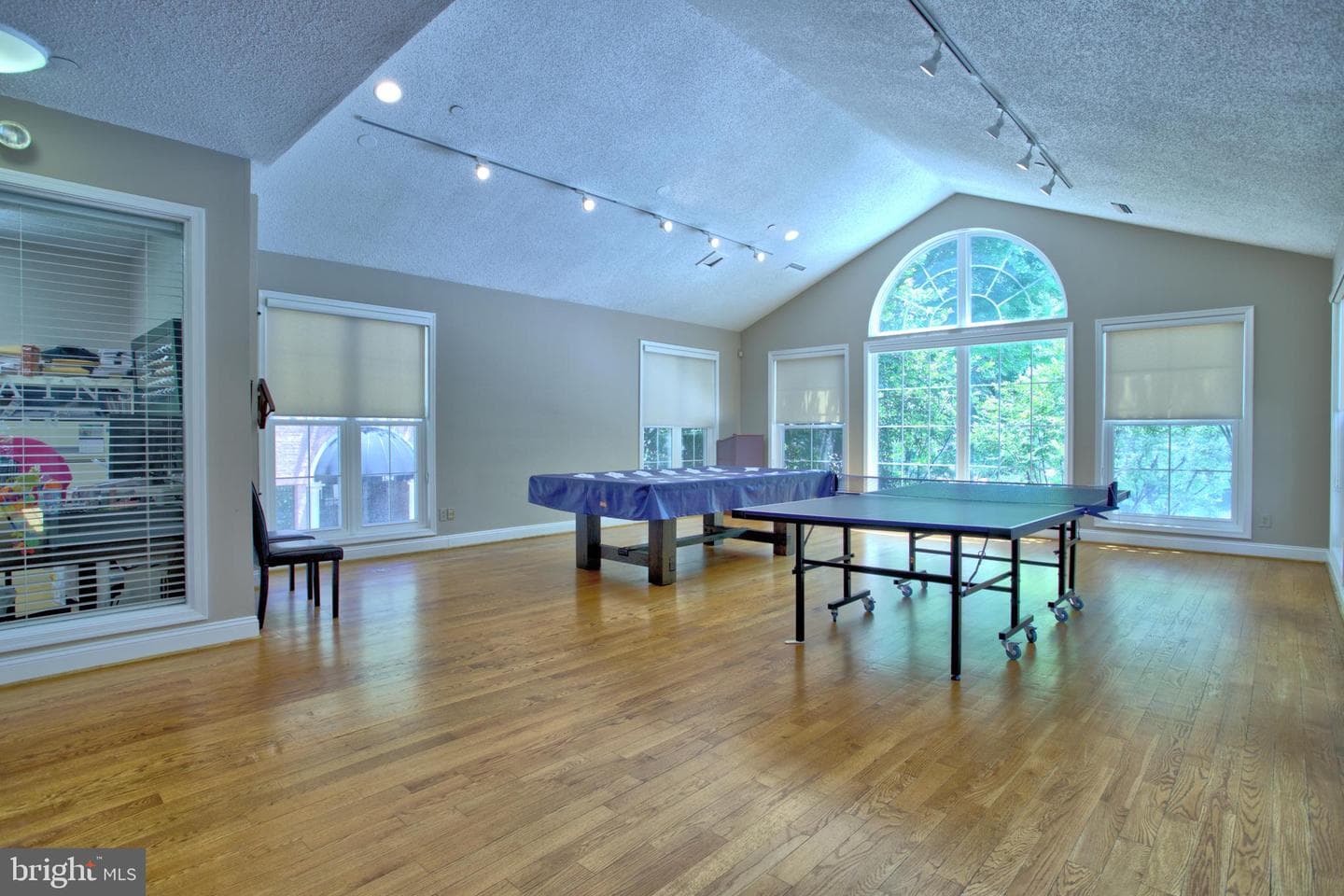 1524 Lincoln Way #211 photo 28
