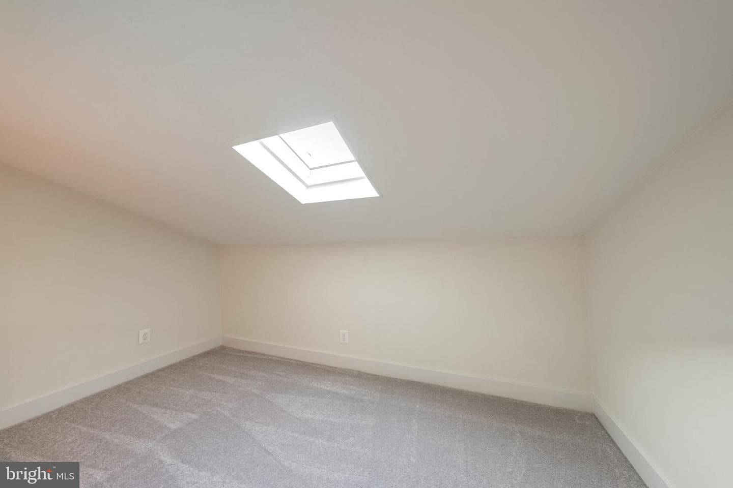 14737 Jarnigan Street photo 25