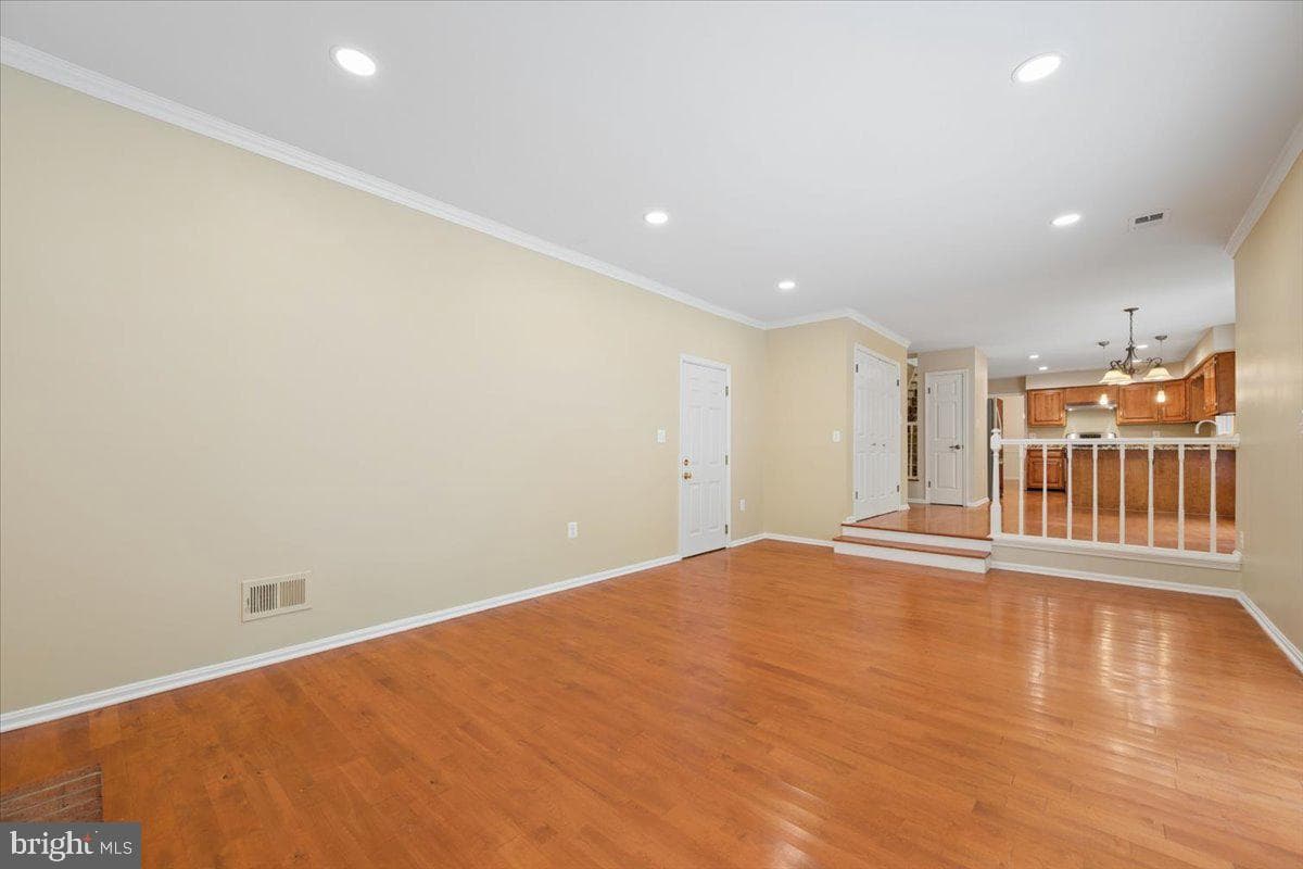 4655 Braddock Green Court photo 17
