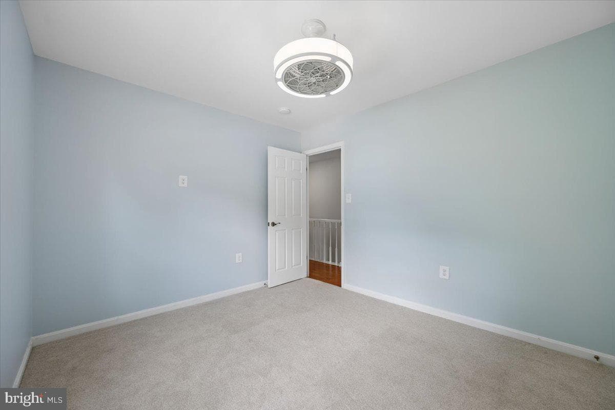 4655 Braddock Green Court photo 32