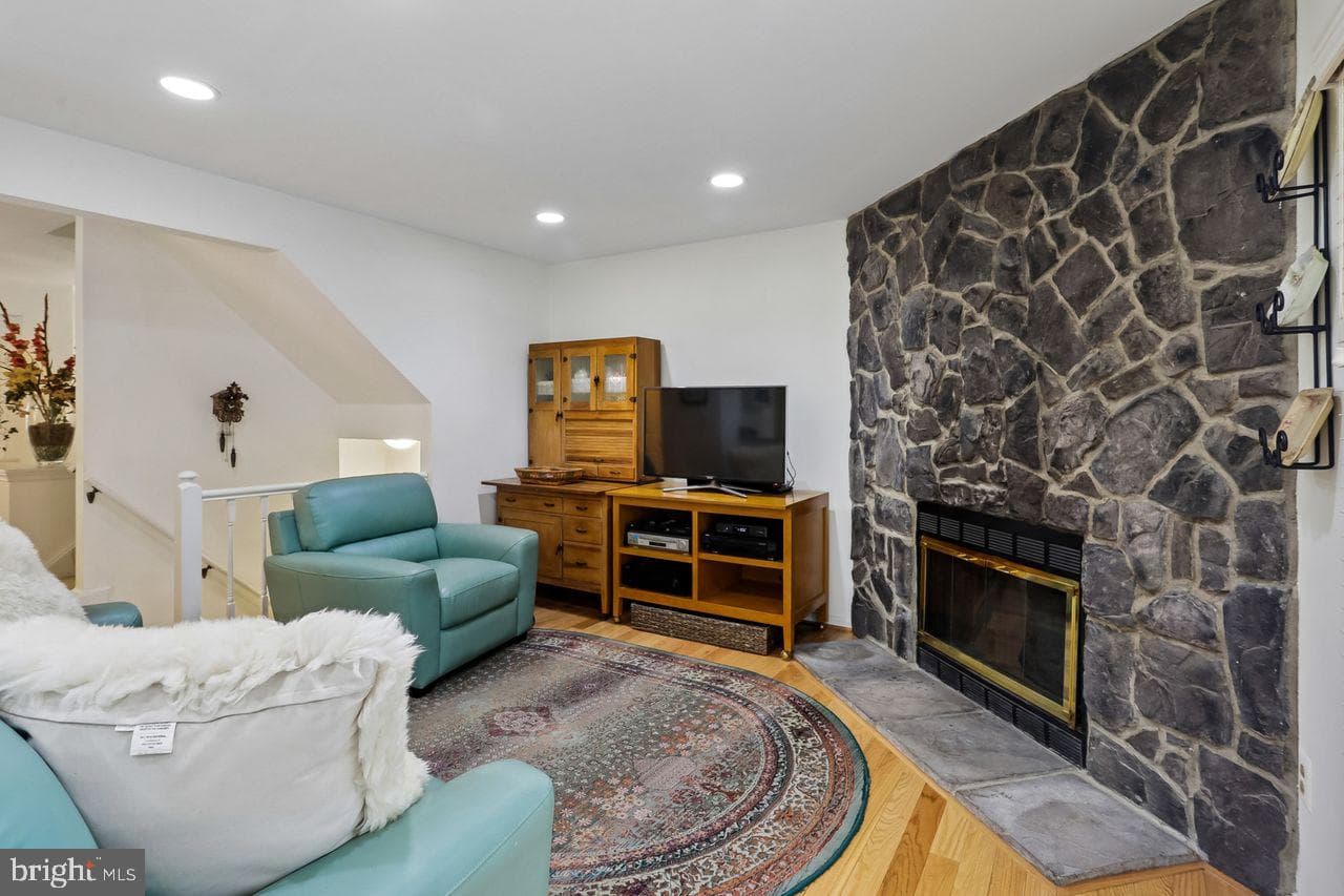 11333 Orchard Lane photo 8