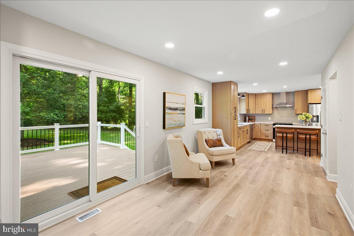 12210 Folkstone Drive photo 8