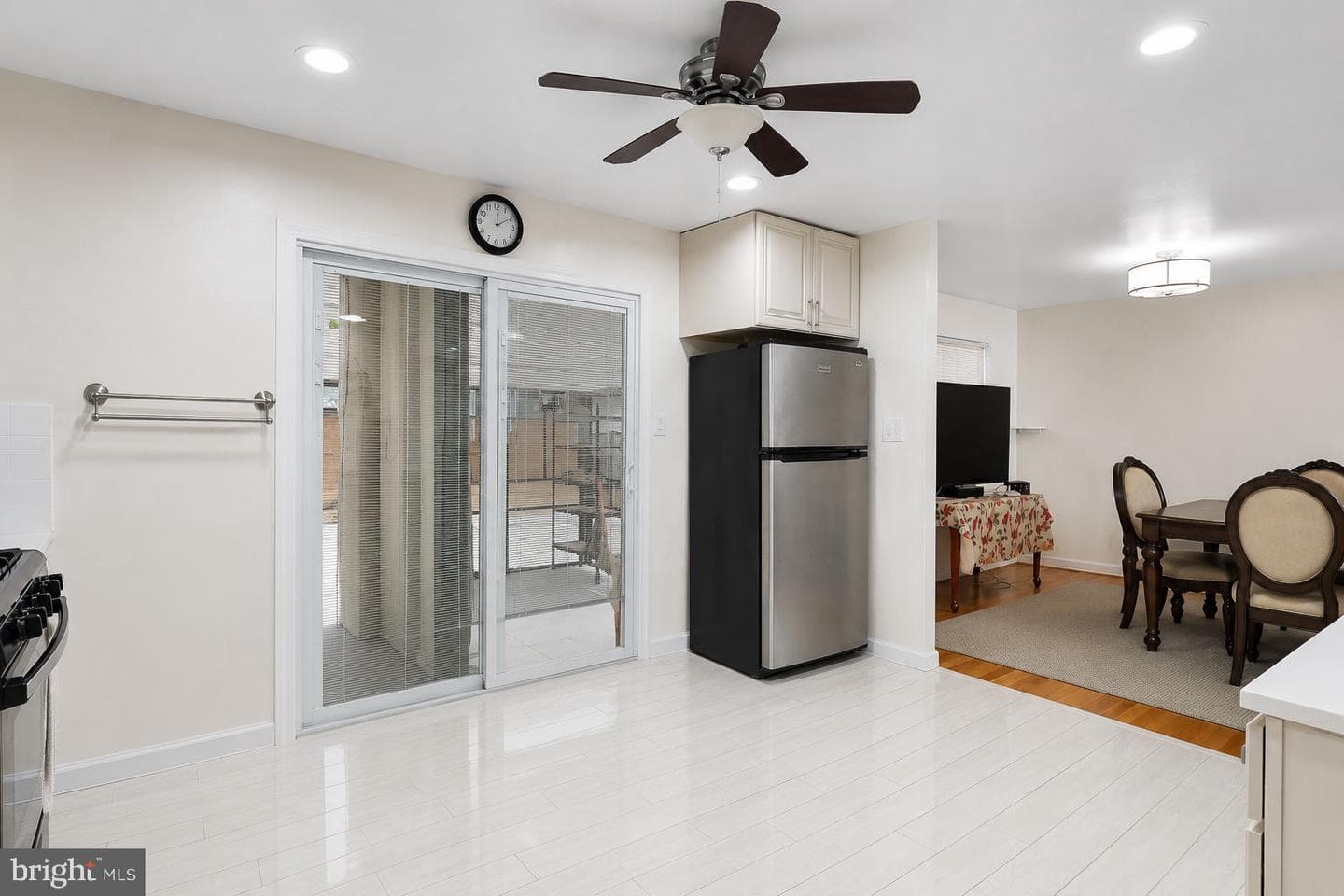 8418 Stone Gate Drive photo 12
