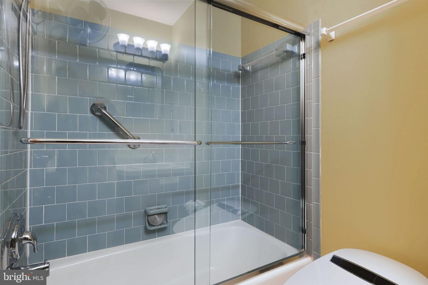 8418 Stone Gate Drive photo 19