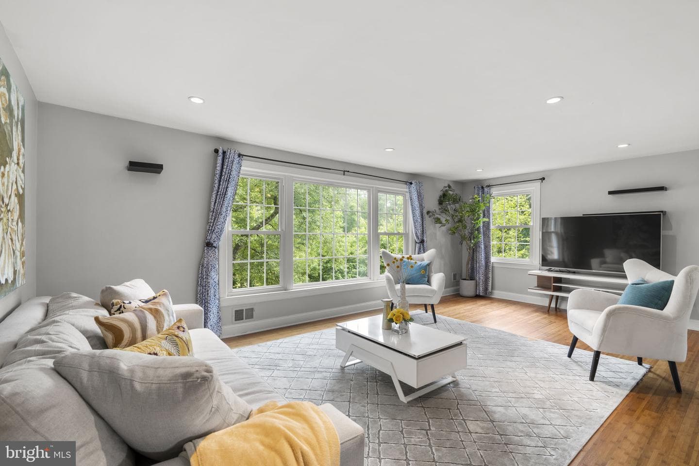 7927 Central Park Circle photo 4