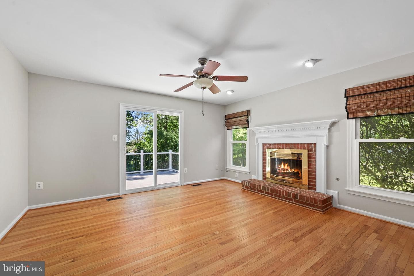 909 Broad Oaks Drive photo 25