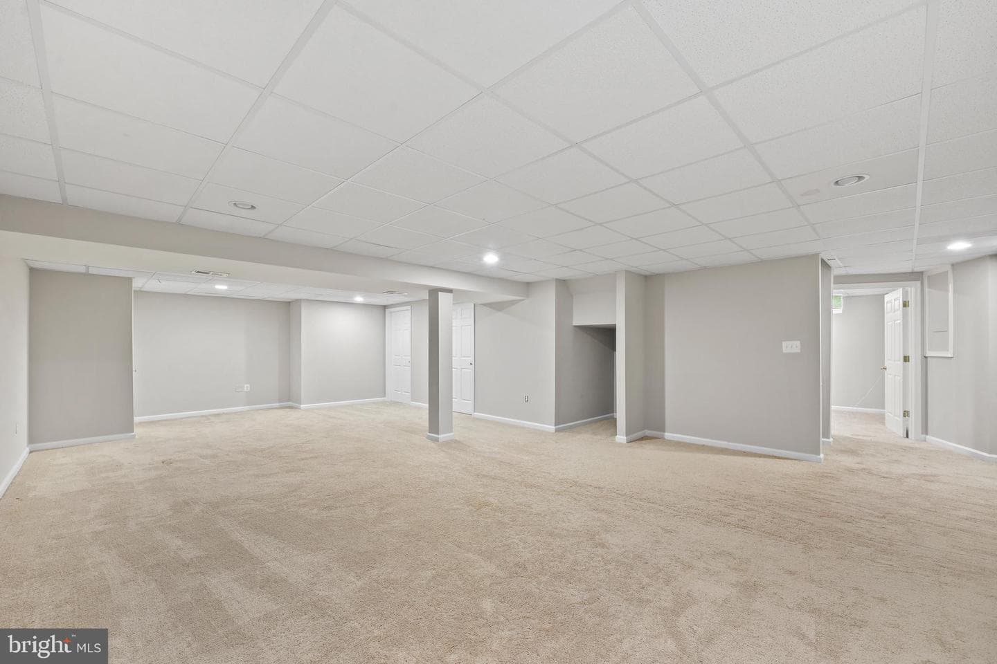 909 Broad Oaks Drive photo 28