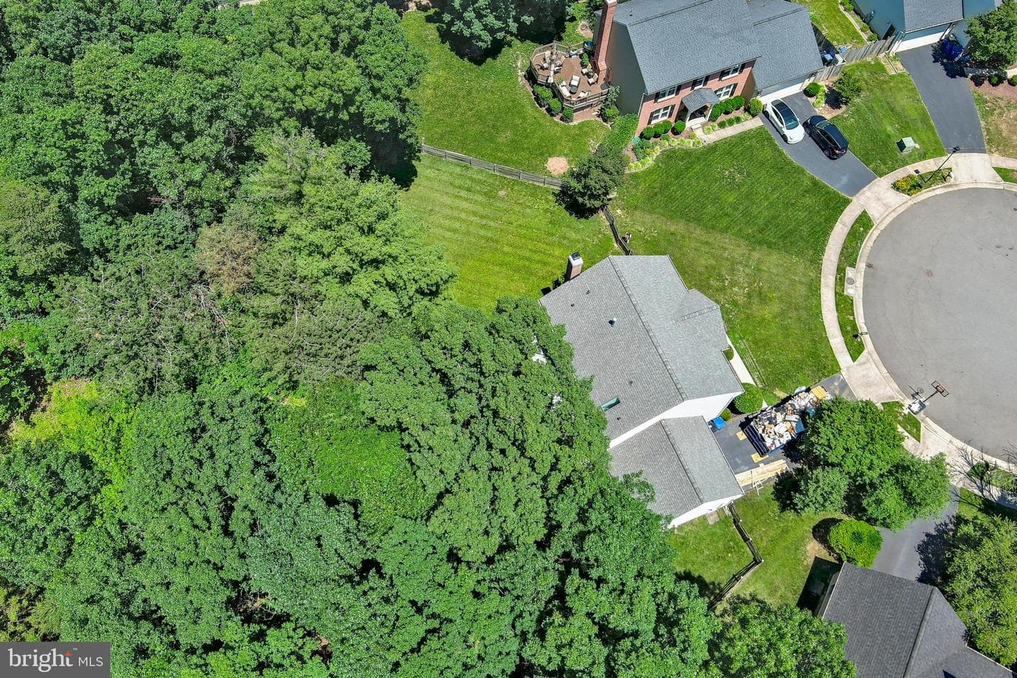 909 Broad Oaks Drive photo 37