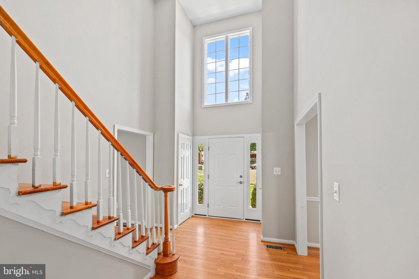 909 Broad Oaks Drive photo 9