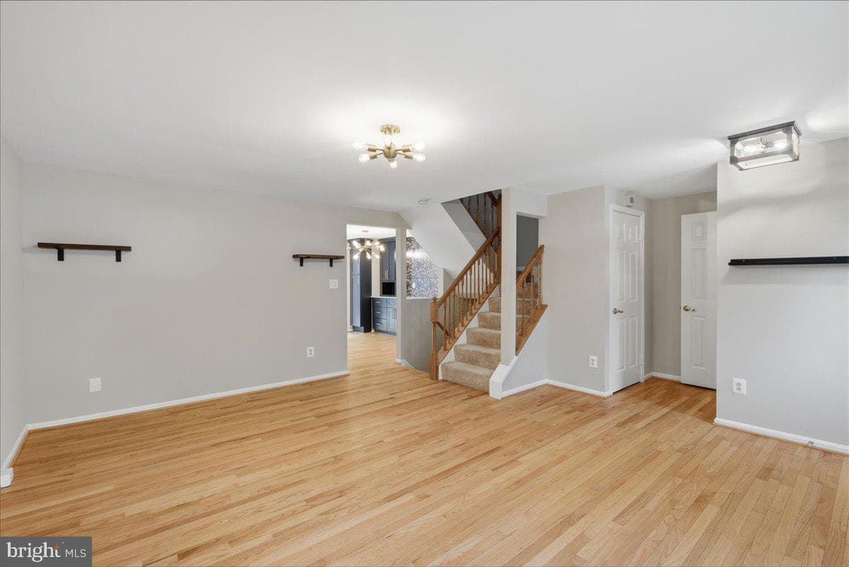 6452 Brickleigh Court photo 4