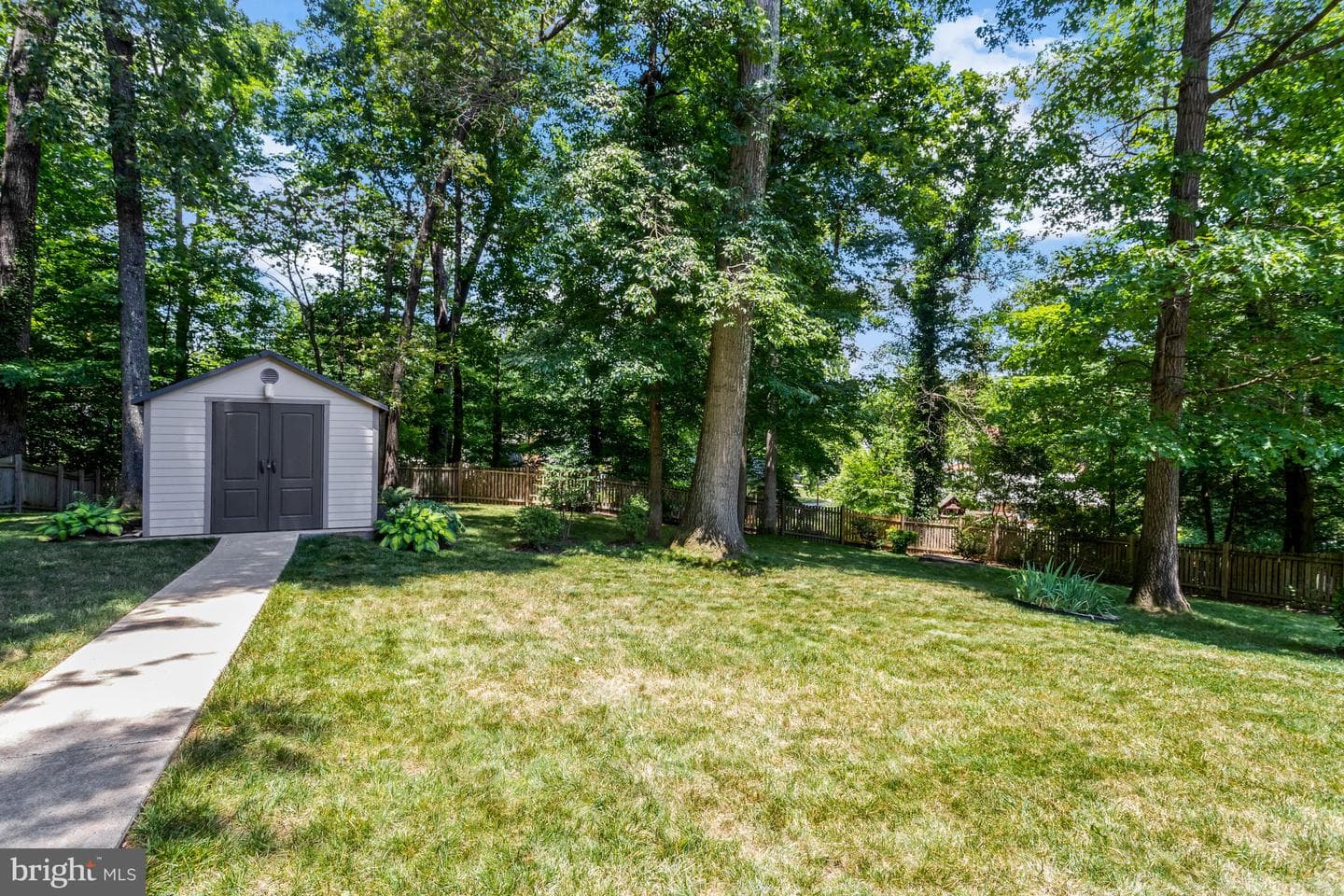 8916 Moreland Lane photo 43