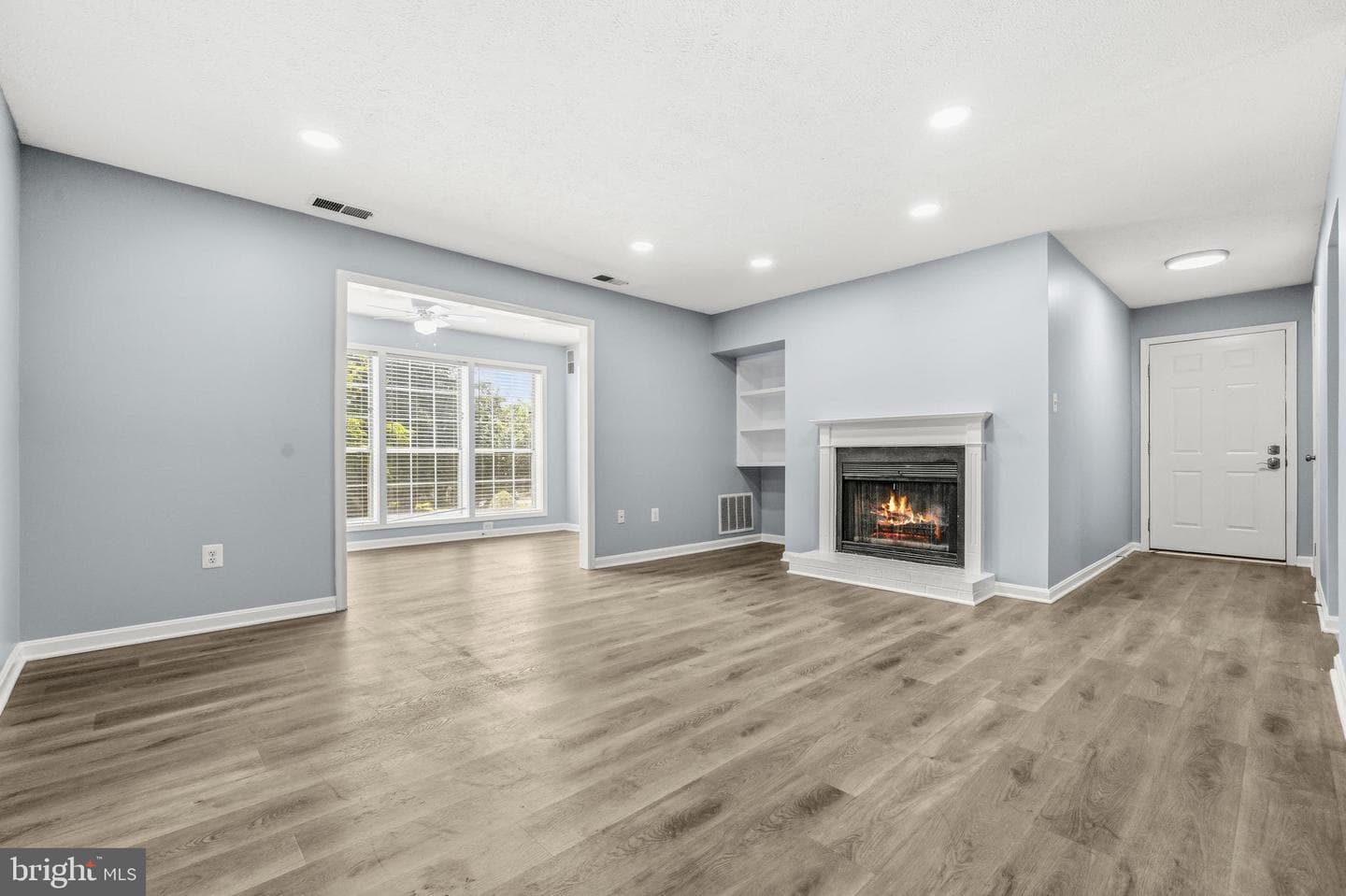 10212 Oakton Terrace Road photo 11