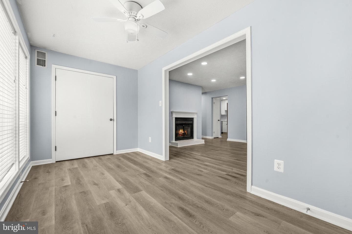 10212 Oakton Terrace Road photo 12