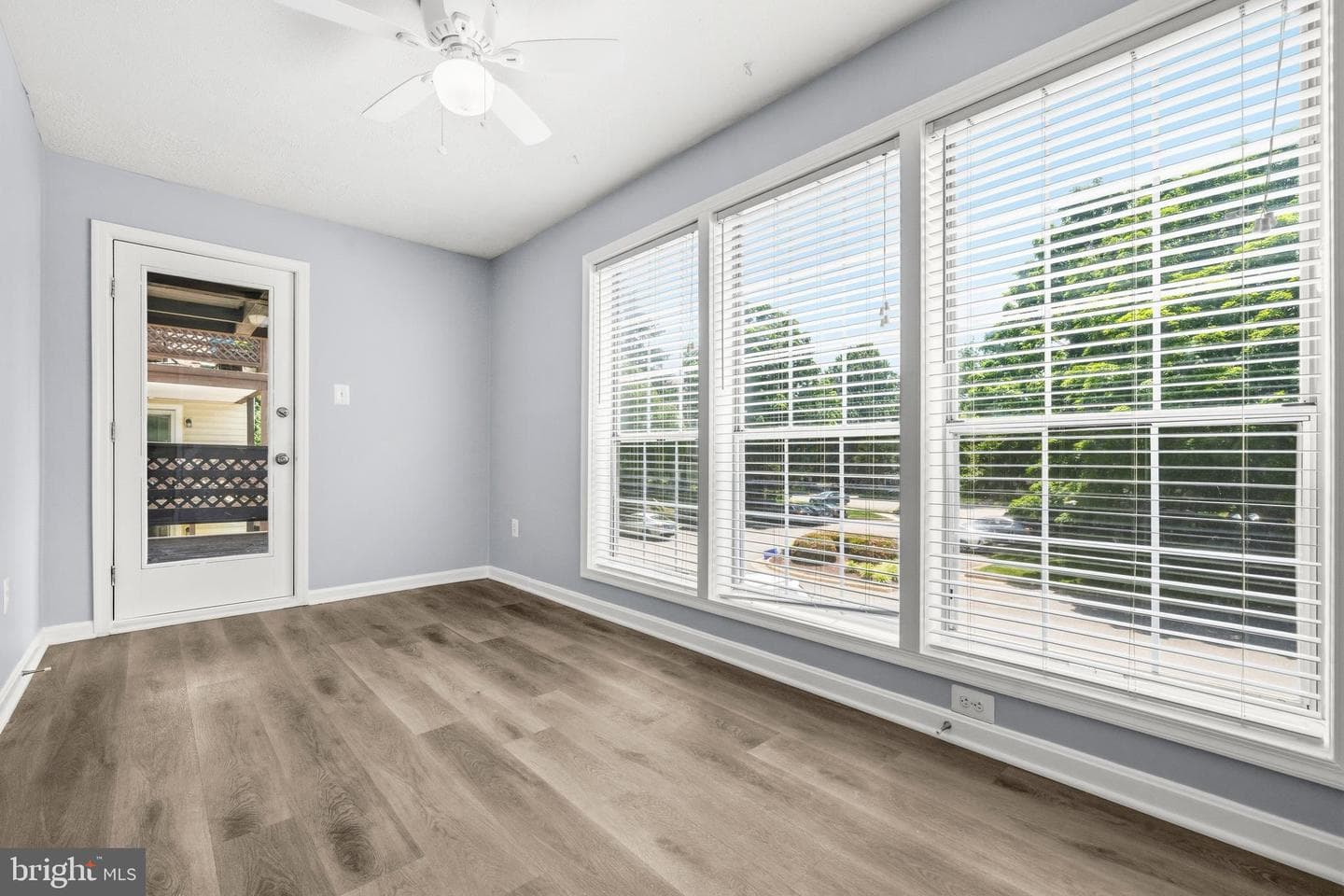 10212 Oakton Terrace Road photo 13