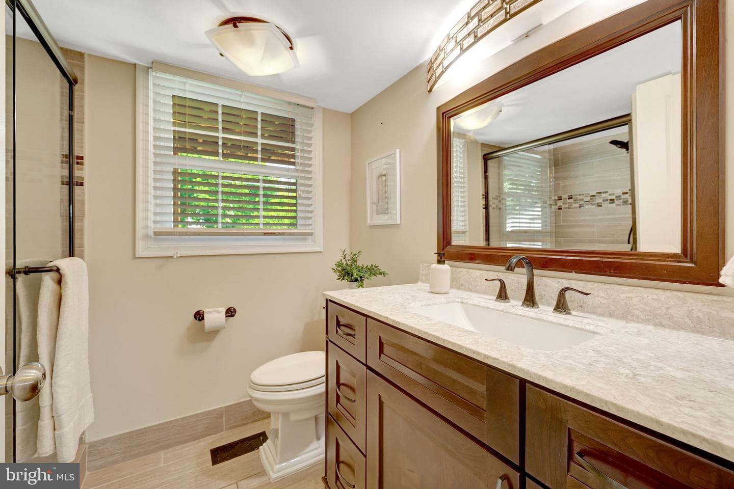 4224 Minstrell Lane photo 37