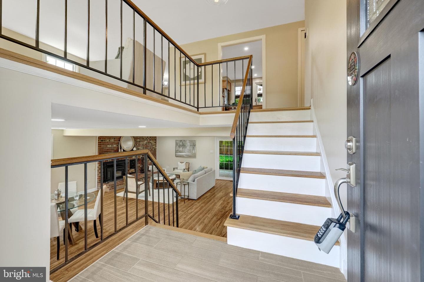 4224 Minstrell Lane photo 6