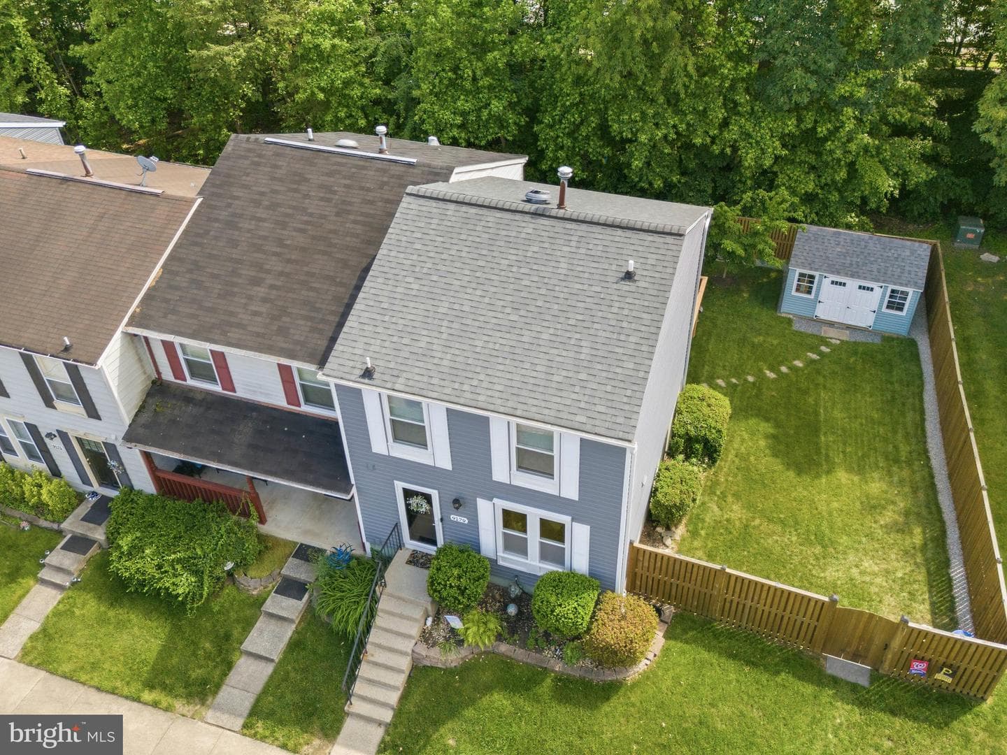 9179 Forest Breeze Court photo 3