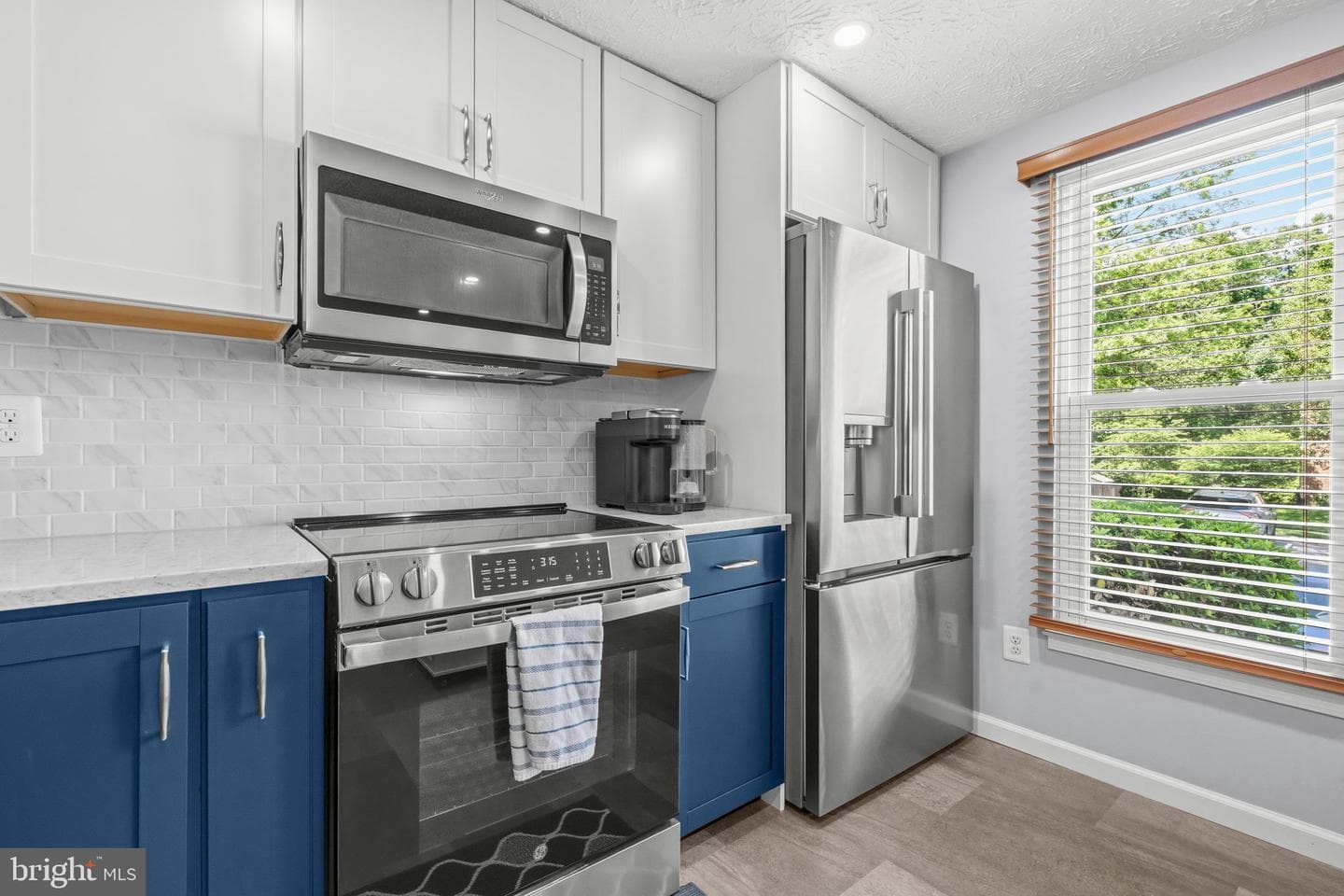 9179 Forest Breeze Court photo 7