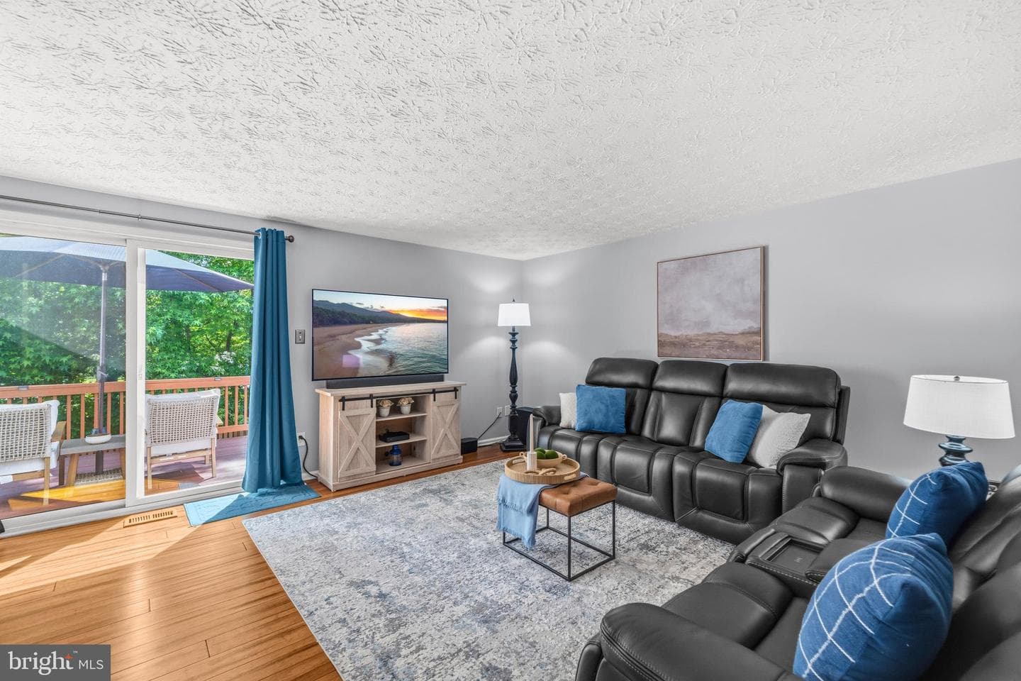 9179 Forest Breeze Court photo 9
