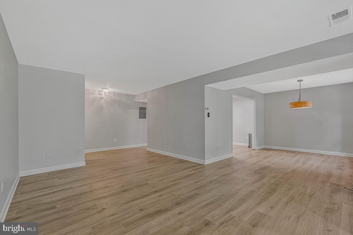 1663 Parkcrest Circle #200 photo 8