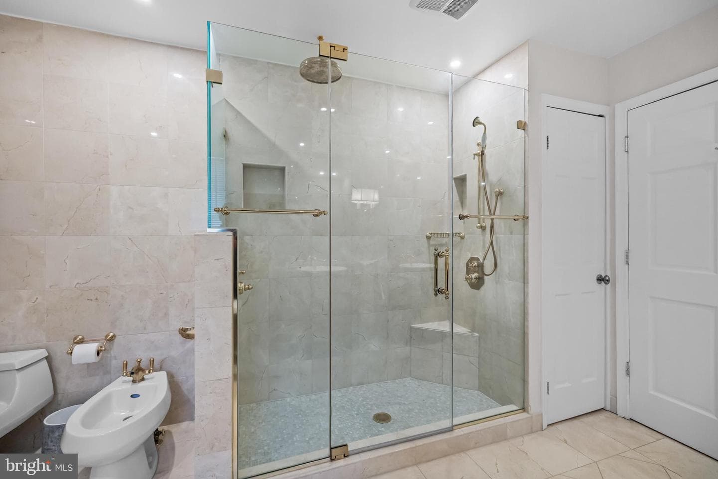 9405 Lagovista Court photo 43