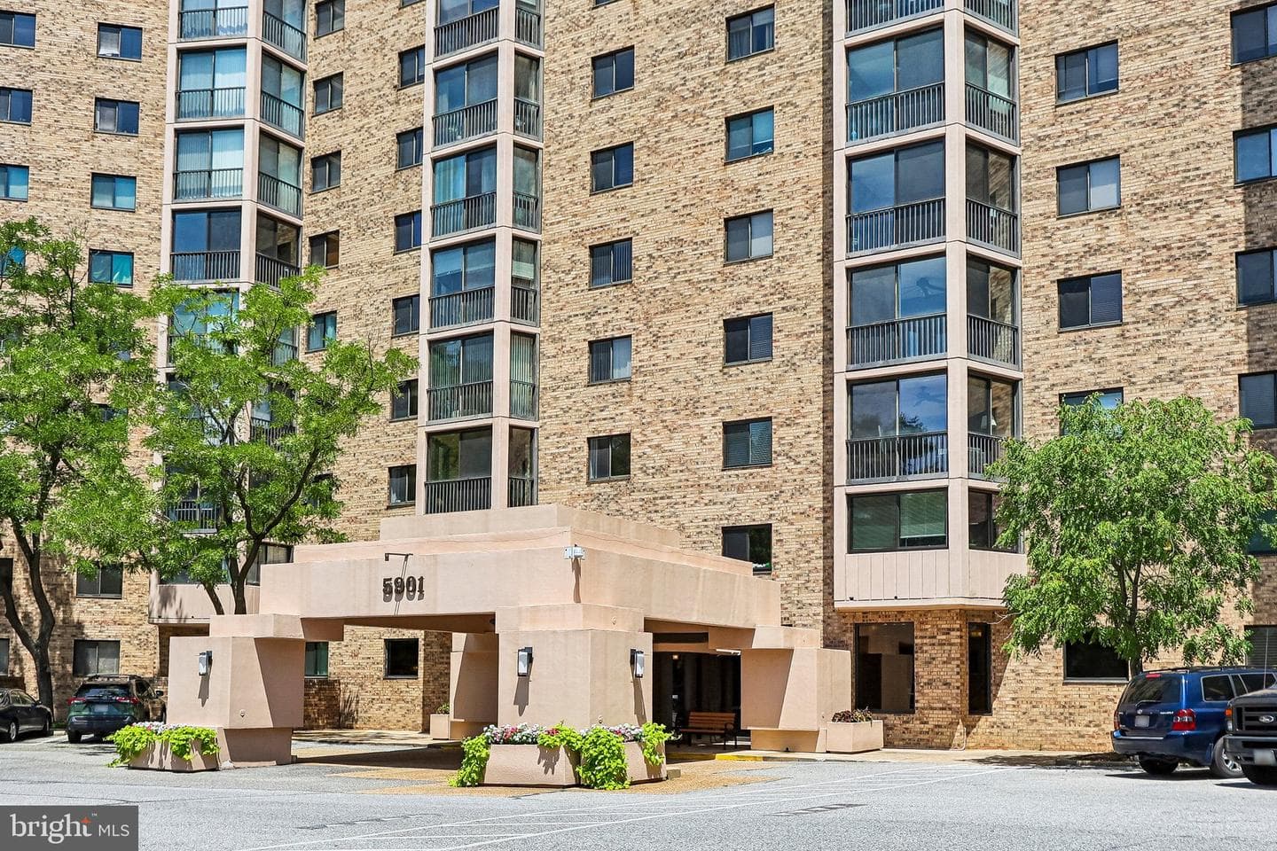 5901 Mount Eagle Drive #409, Alexandria