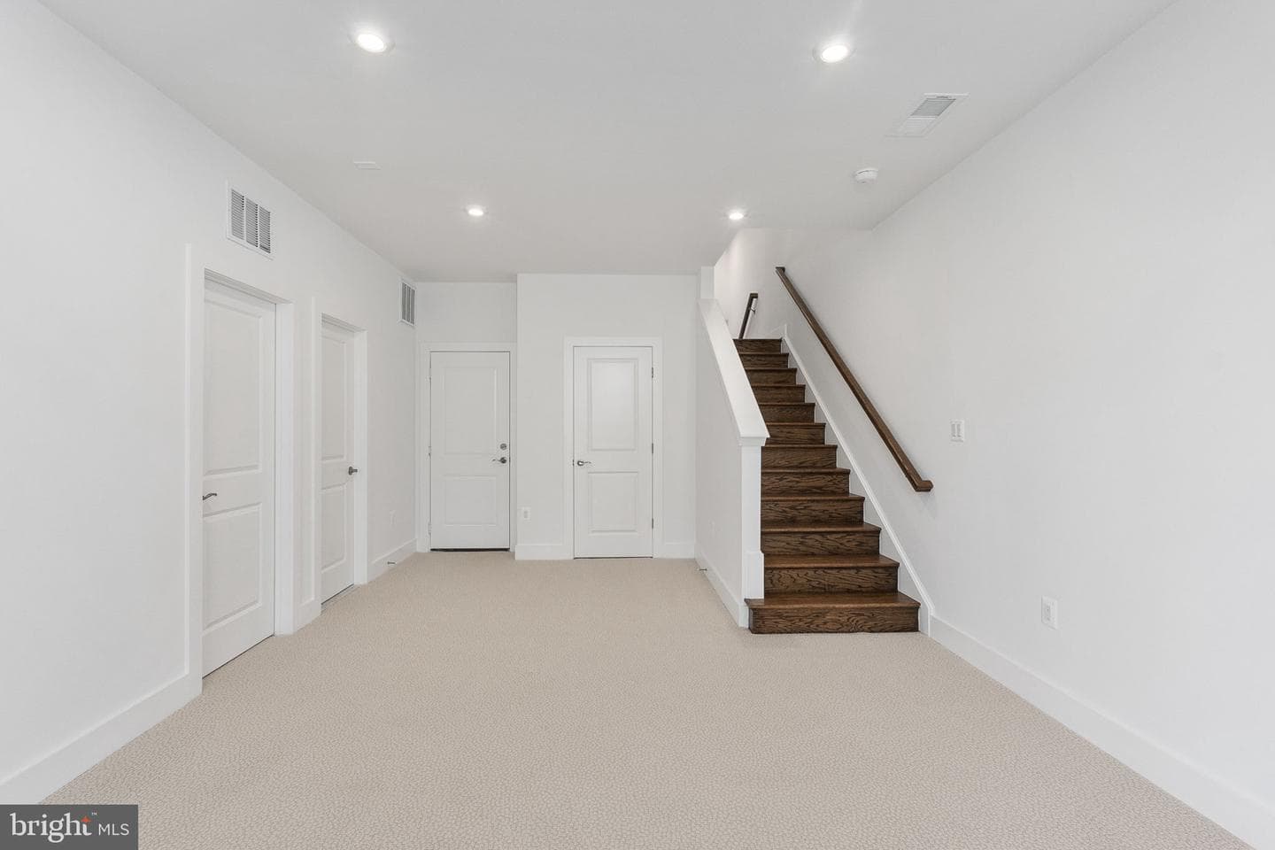 8458 Begonia Lane photo 25