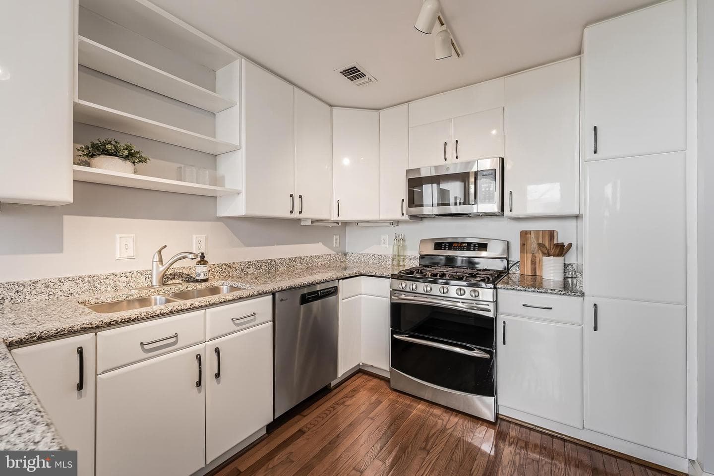 11776 Stratford House Place #1106 photo 16