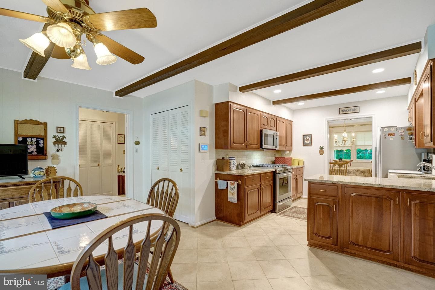 8422 Georgian Way photo 22
