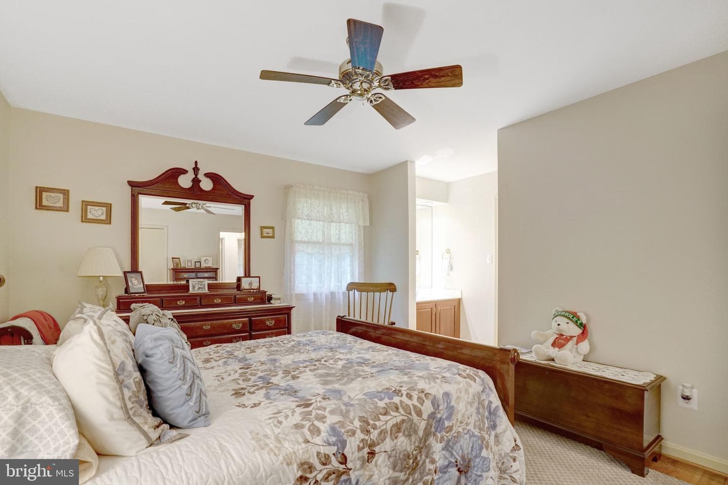 8422 Georgian Way photo 49