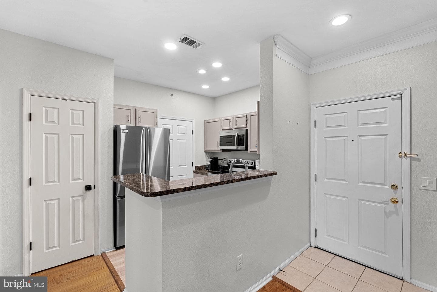1521 Spring Gate Drive #10406 photo 9