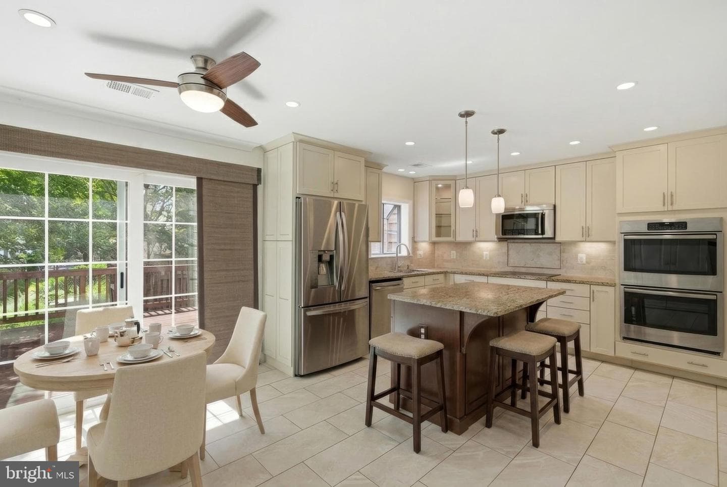 3911 Green Look Court photo 11