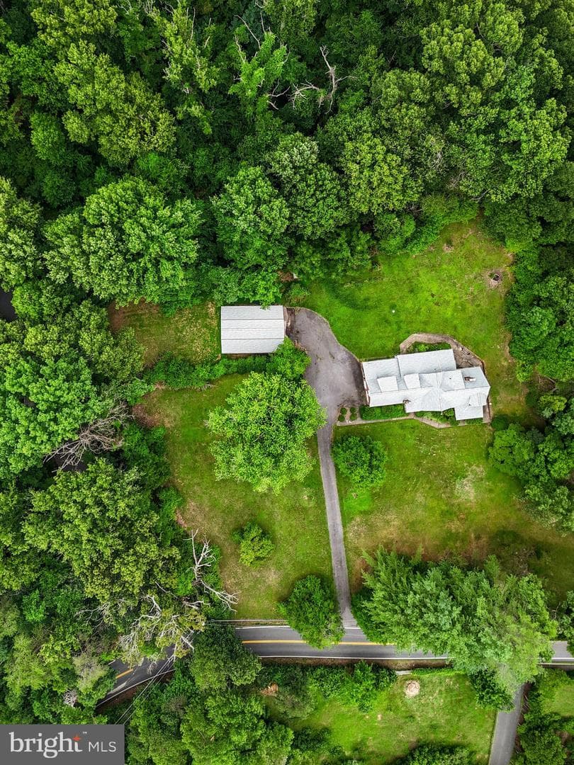 10622 Vale Road, Oakton