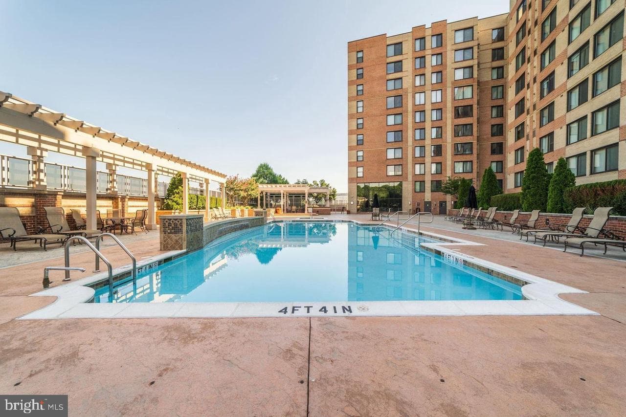 2451 Midtown Avenue #1015 photo 31