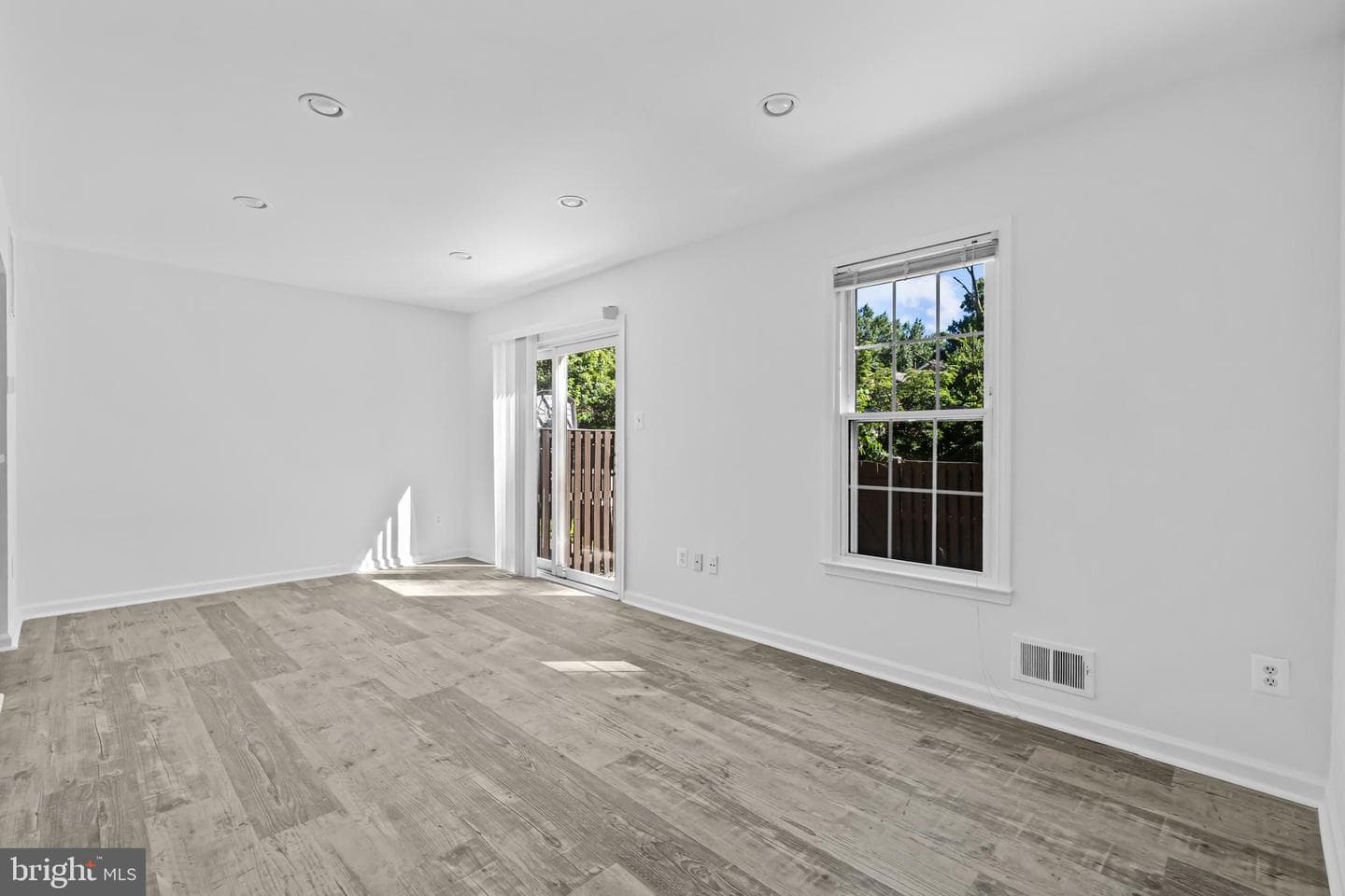 11924 Travistock Court photo 6