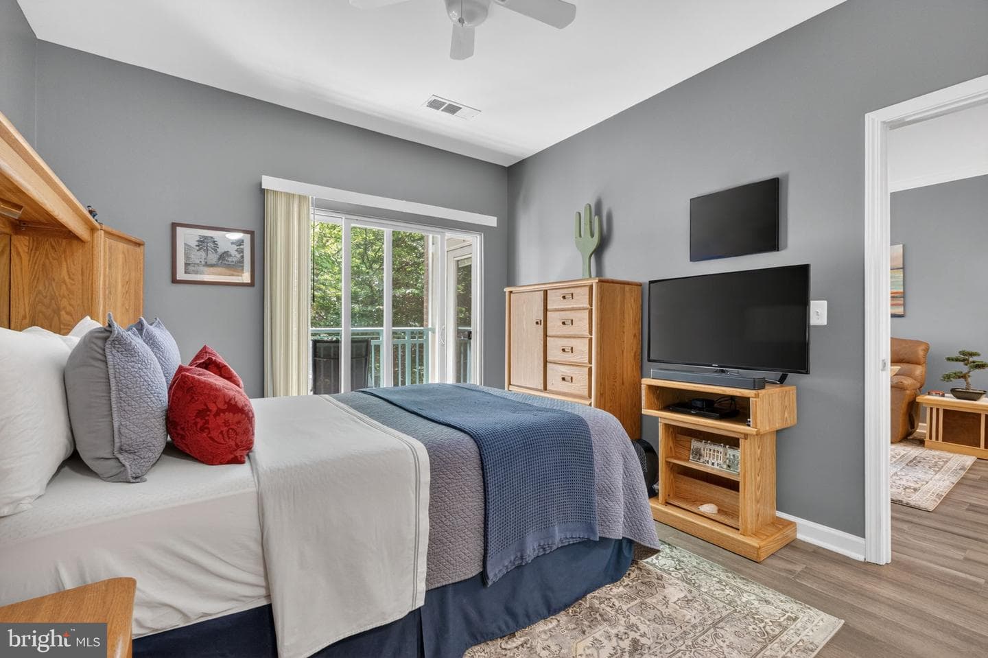 12000 Market Street #266 photo 17