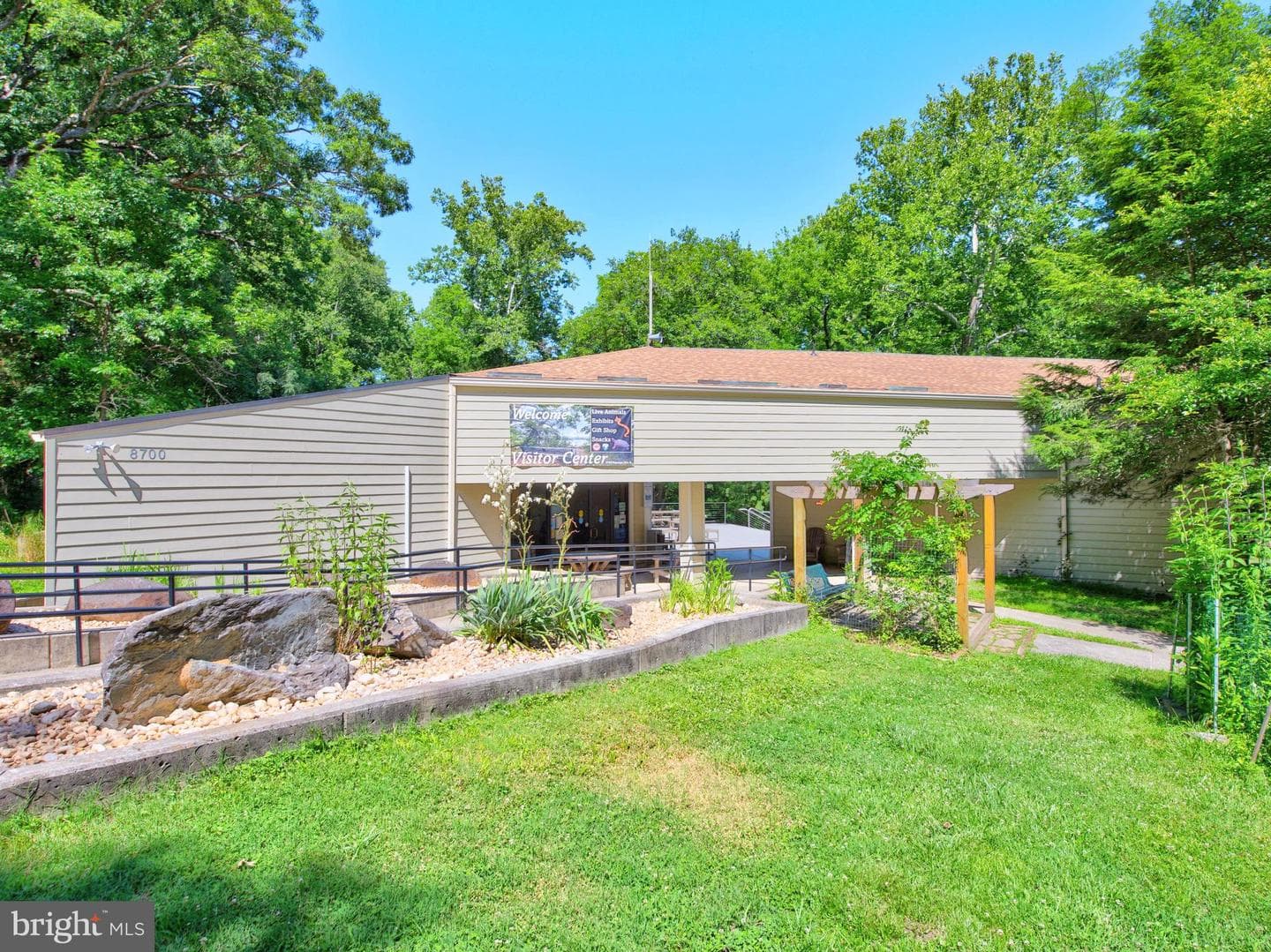 9040 Weant Drive photo 10