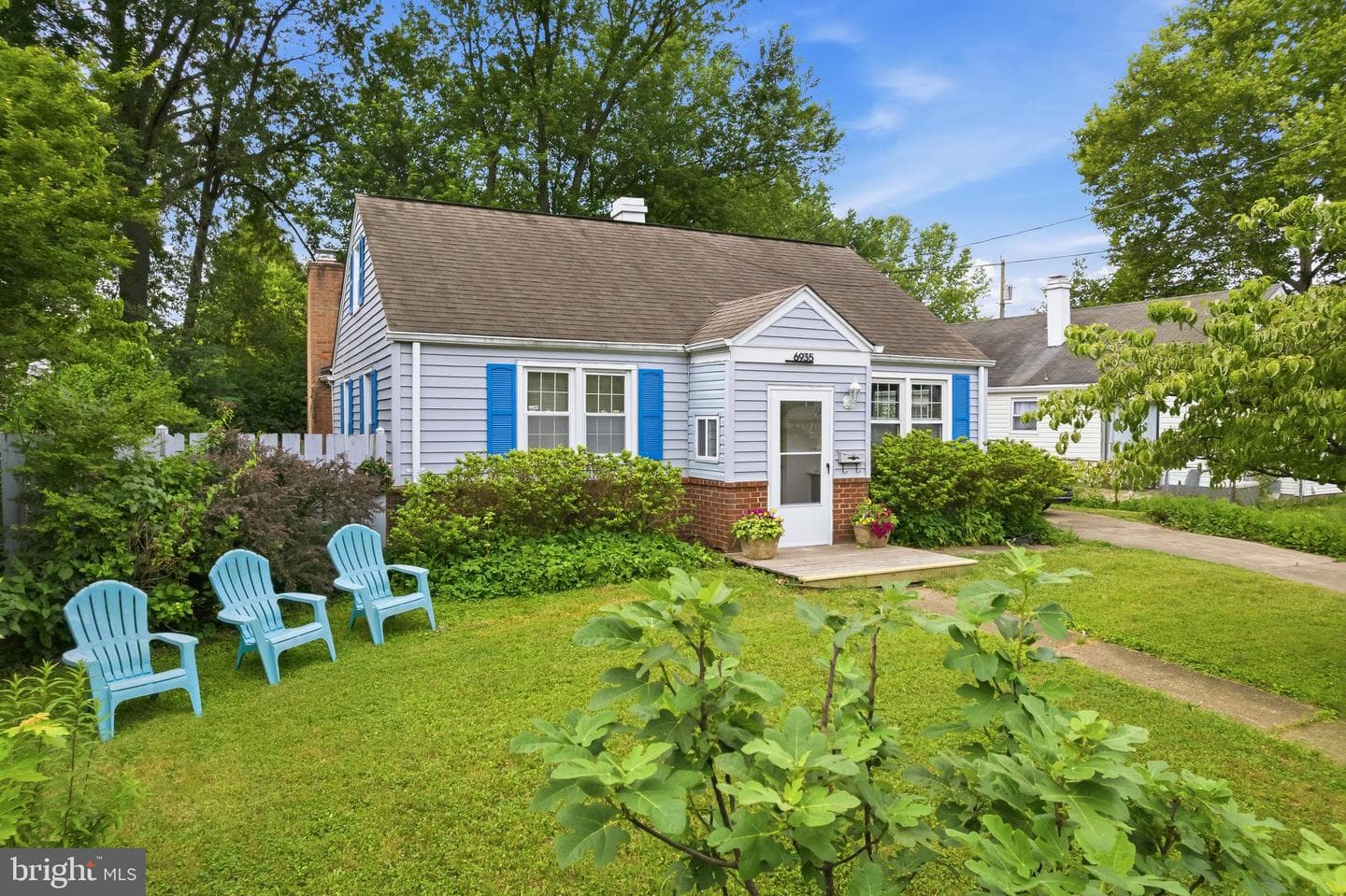 6935 Kenfig Drive, Falls Church