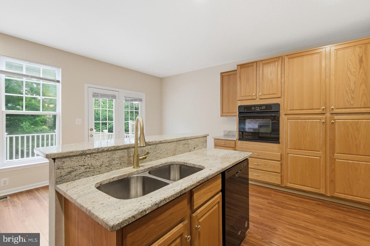 8108 Dove Cottage Court photo 17