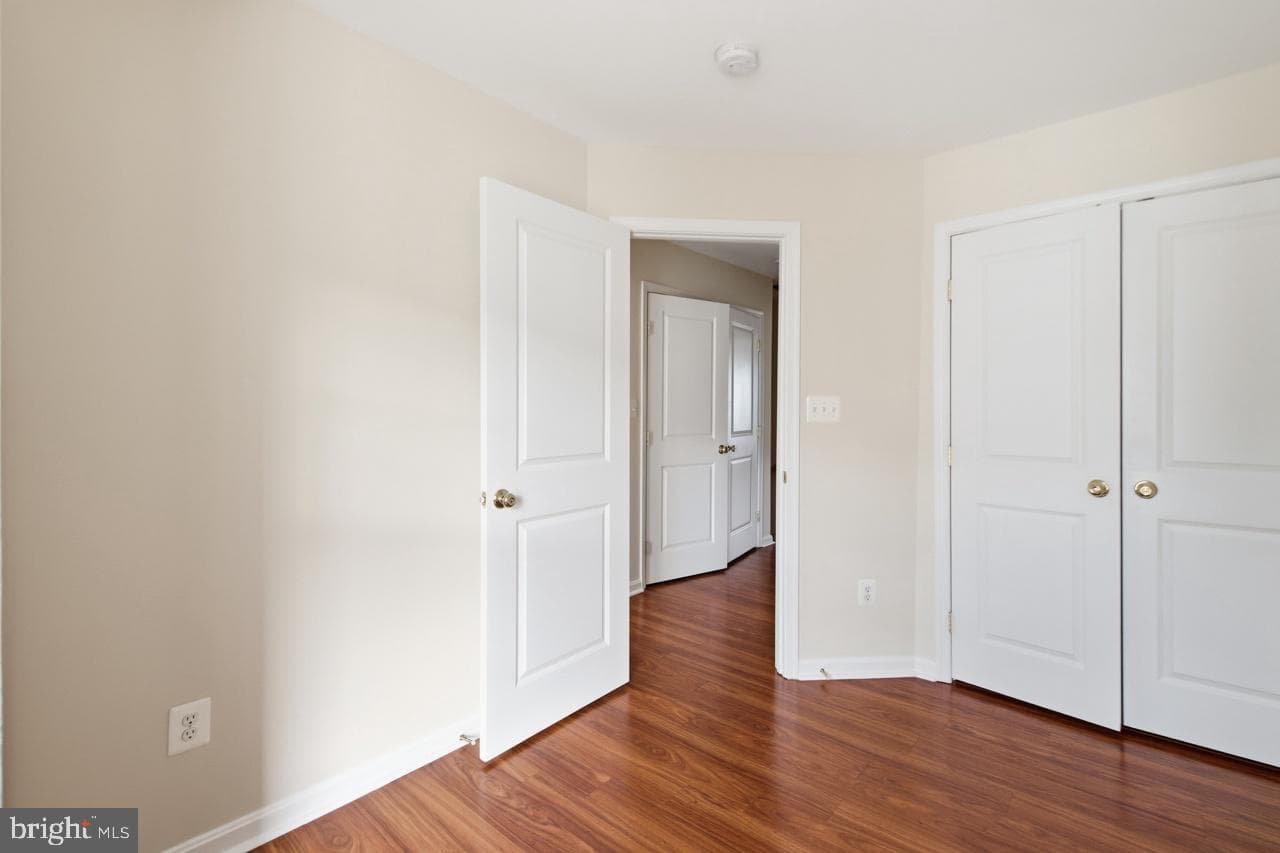 8108 Dove Cottage Court photo 33