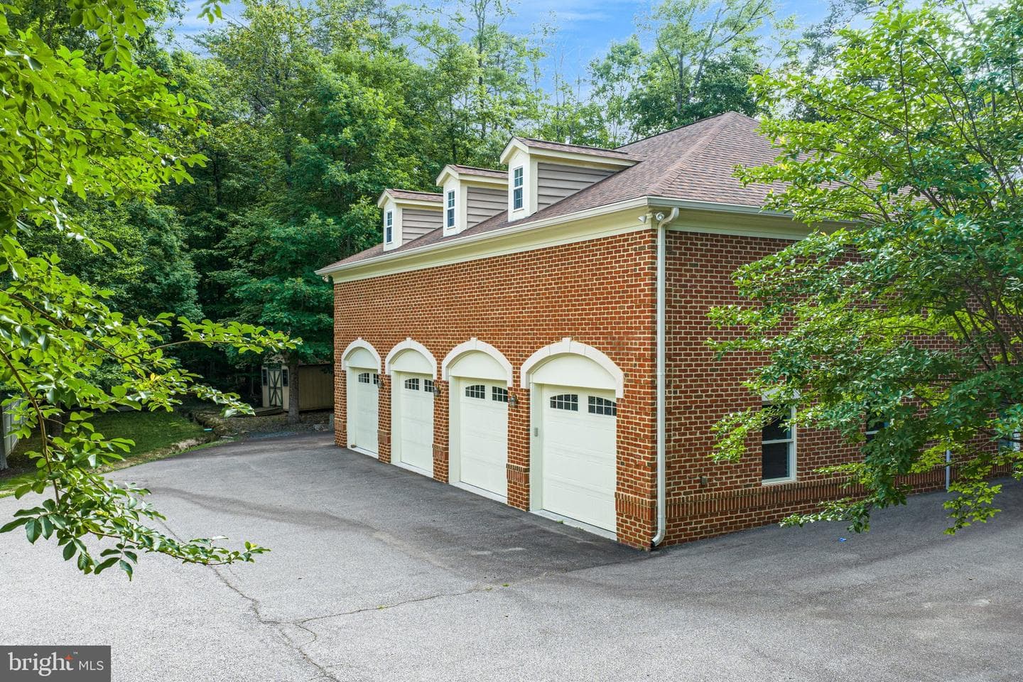 8261 Roseland Drive photo 131