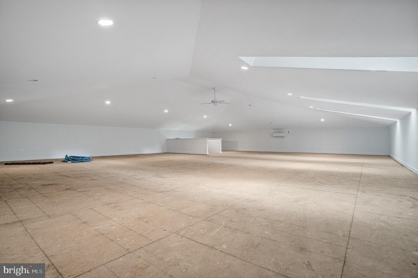 8261 Roseland Drive photo 136