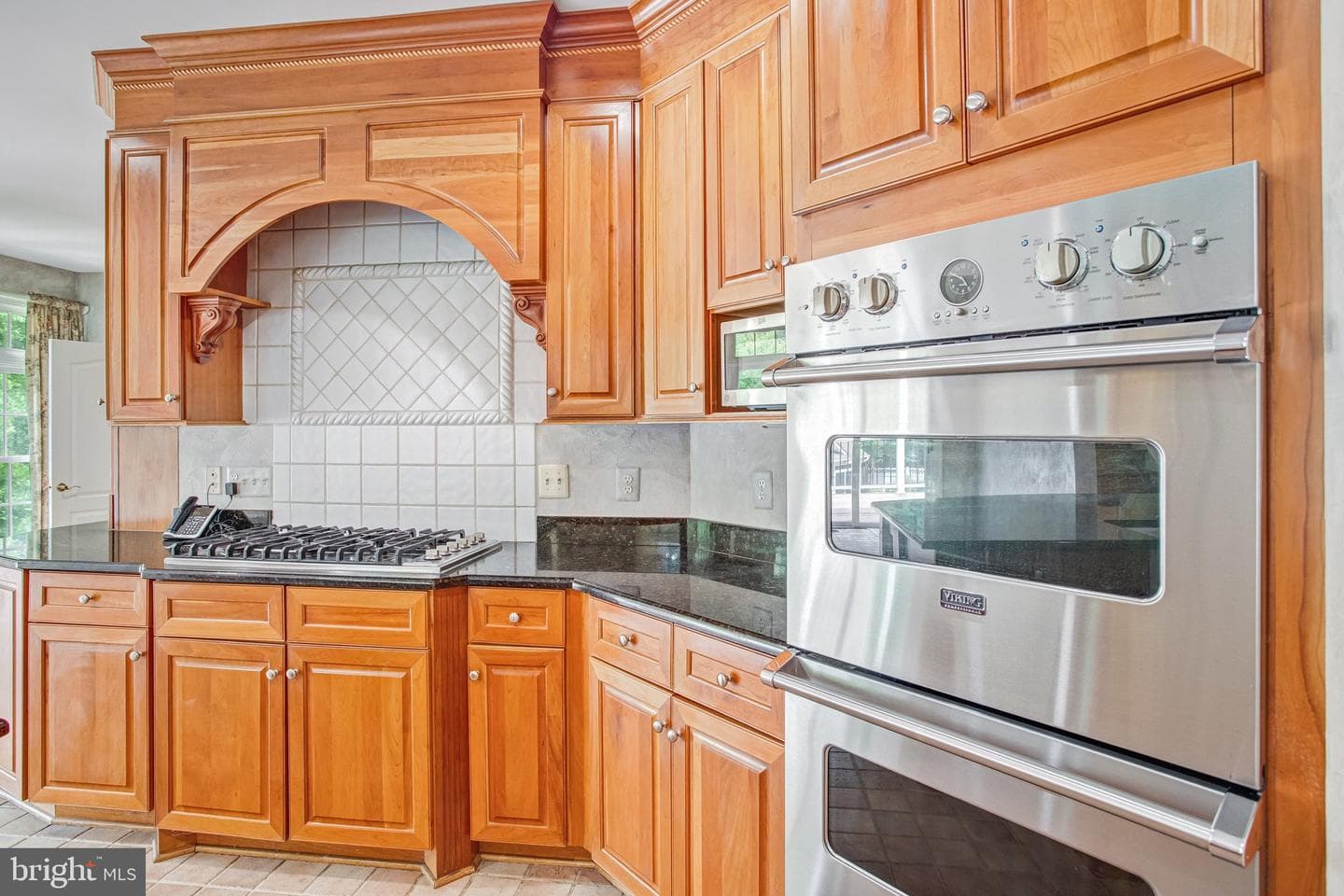 8261 Roseland Drive photo 23