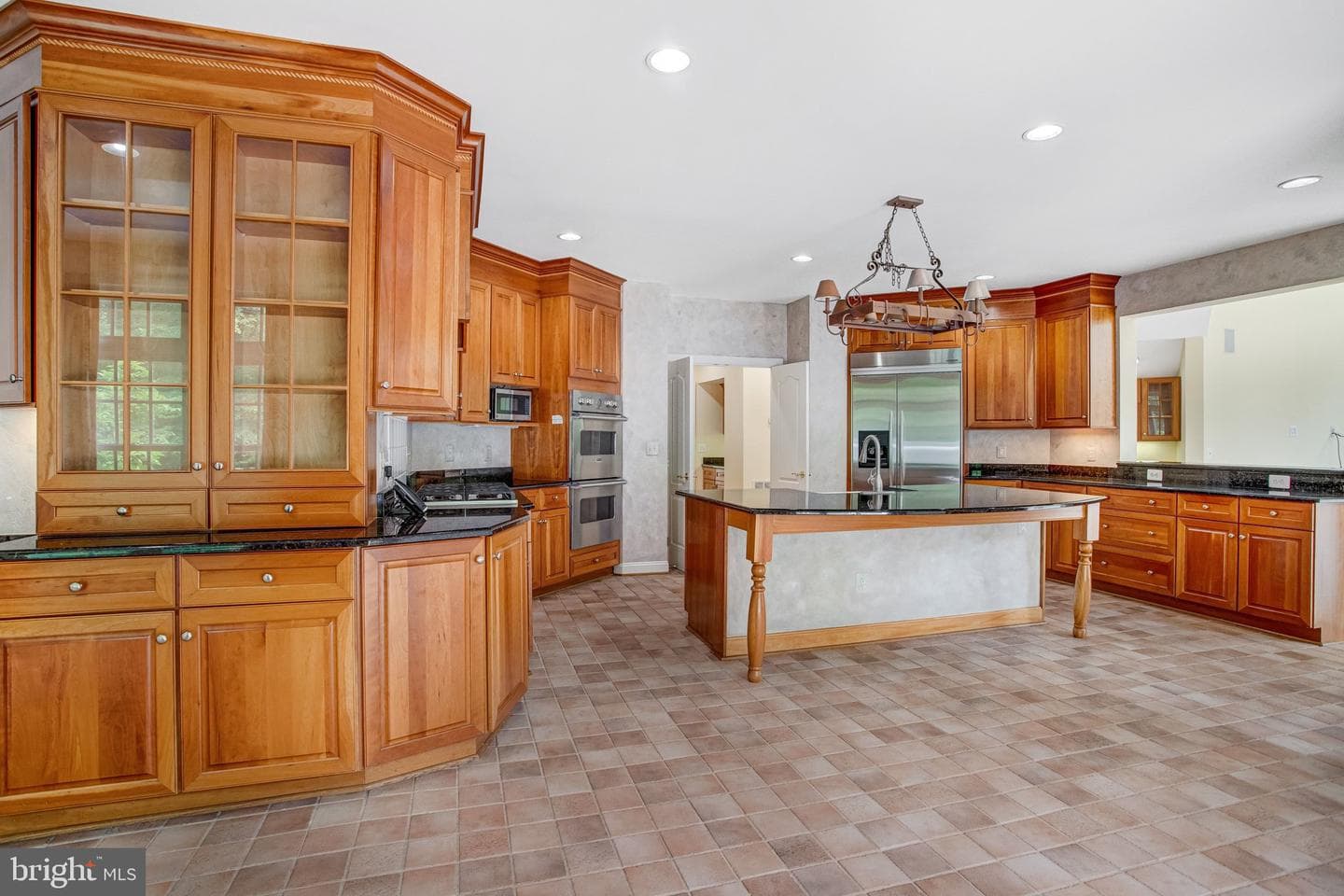 8261 Roseland Drive photo 30